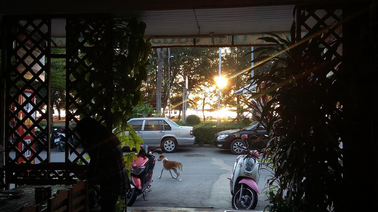 Cha-Am Seaside Hotel 外观 照片